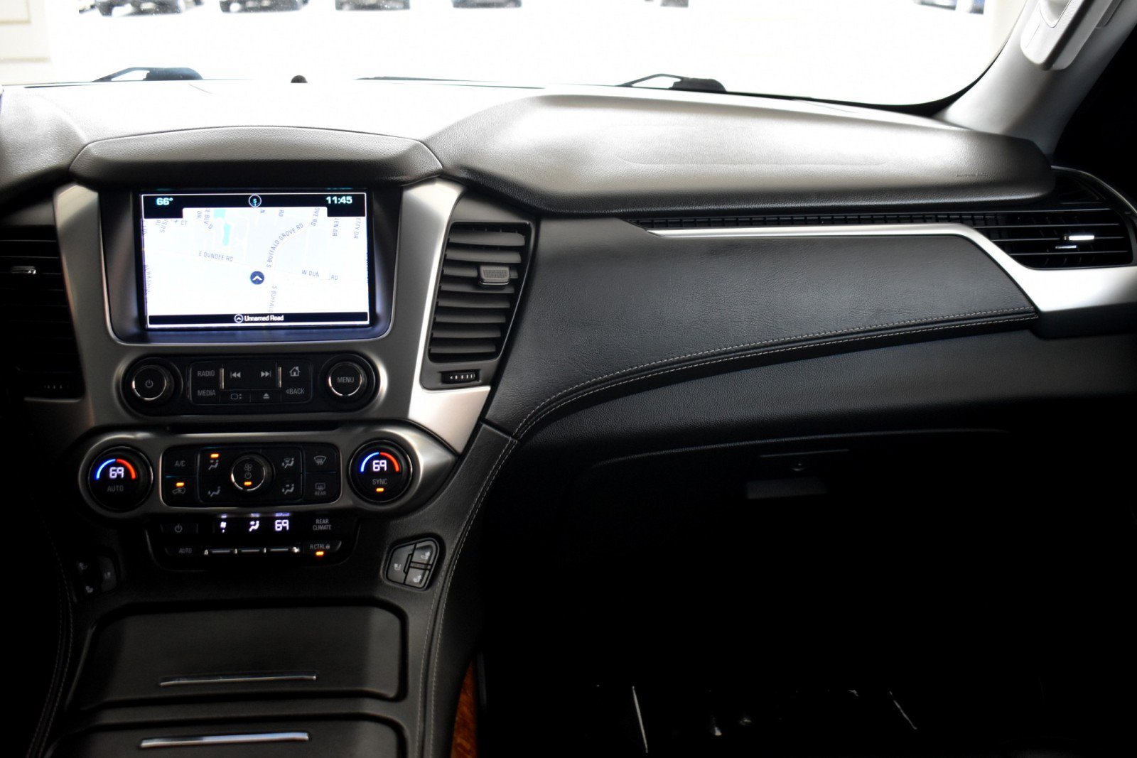 Used 2018 Chevrolet Tahoe Premier w/ Max Trailering Package AWD/4WD image 11