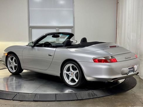 Used 2004 Porsche 911 Carrera RWD image 7