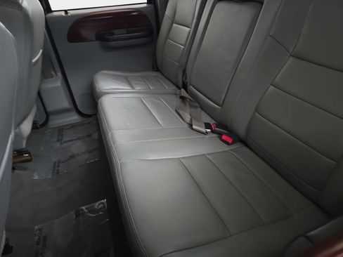 Used 2005 Ford F350 Lariat AWD/4WD image 10
