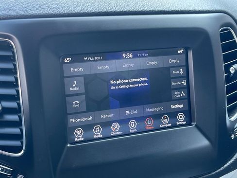 Used 2019 Jeep Compass Latitude image 38