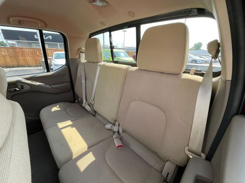 Used 2018 Nissan Frontier SV RWD image 20