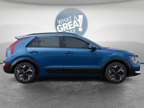 New 2026 Kia Niro Wind FWD image 7