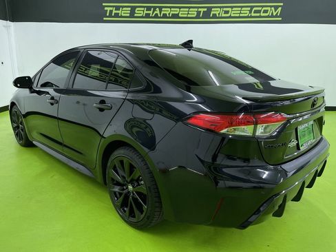 Used 2023 Toyota Corolla SE w/ SE Premium Package image 7