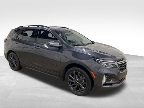 Used 2022 Chevrolet Equinox RS AWD/4WD image 2