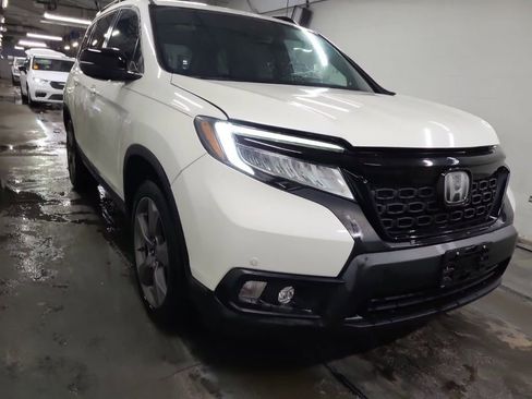 Used 2019 Honda Passport Touring image 3