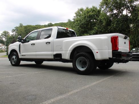 Used 2024 Ford F350 XL RWD image 5