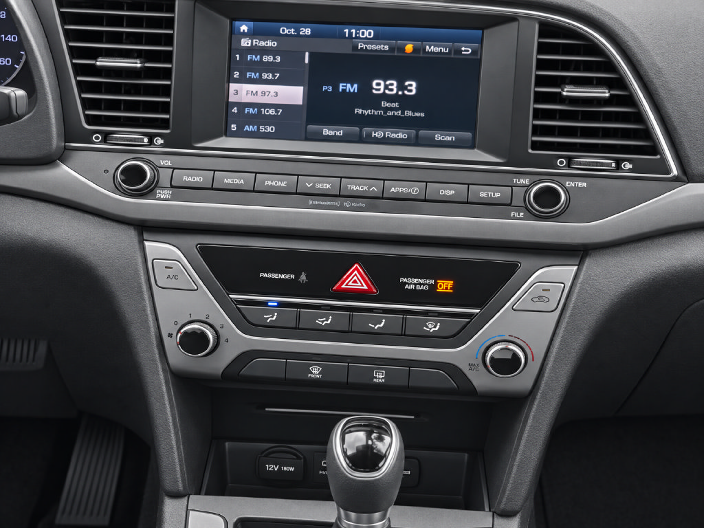 Used 2018 Hyundai Elantra SEL FWD image 9