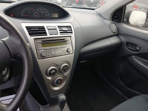 Used 2012 Toyota Yaris Sedan FWD image 11