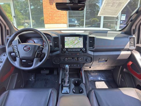 Used 2023 Nissan Frontier Pro-X w/ Pro-X Premium Package RWD image 12