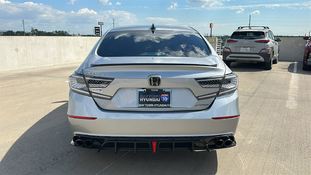 Used 2017 Honda Accord EX-L image 11