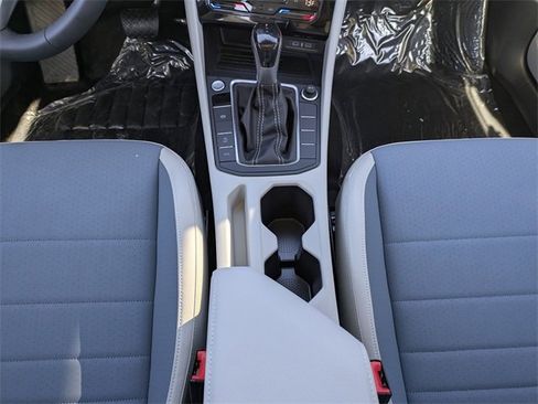 New 2026 Volkswagen Jetta SE image 18