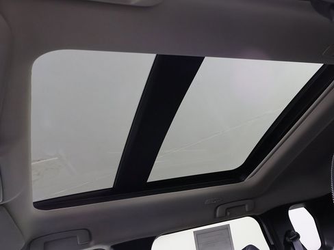 Used 2024 Mitsubishi Outlander SE image 22