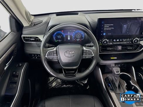 Used 2023 Toyota Highlander Platinum image 23