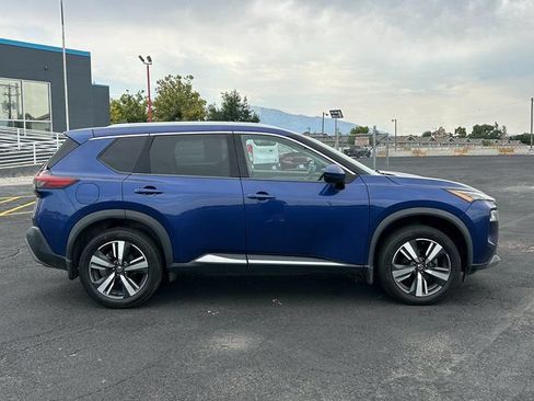 Used 2021 Nissan Rogue SL AWD/4WD image 2