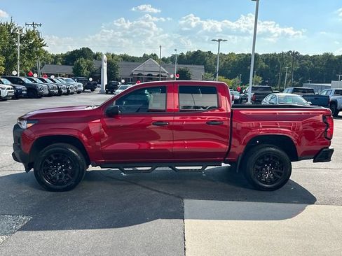 Used 2025 Chevrolet Colorado W/T w/ WT Custom Package RWD image 7