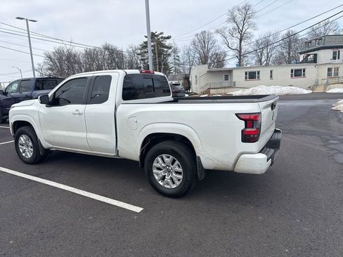 Used 2024 Nissan Frontier SV w/ SV Convenience Package image 6
