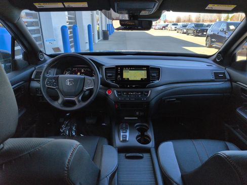 Certified 2023 Honda Passport TrailSport image 25