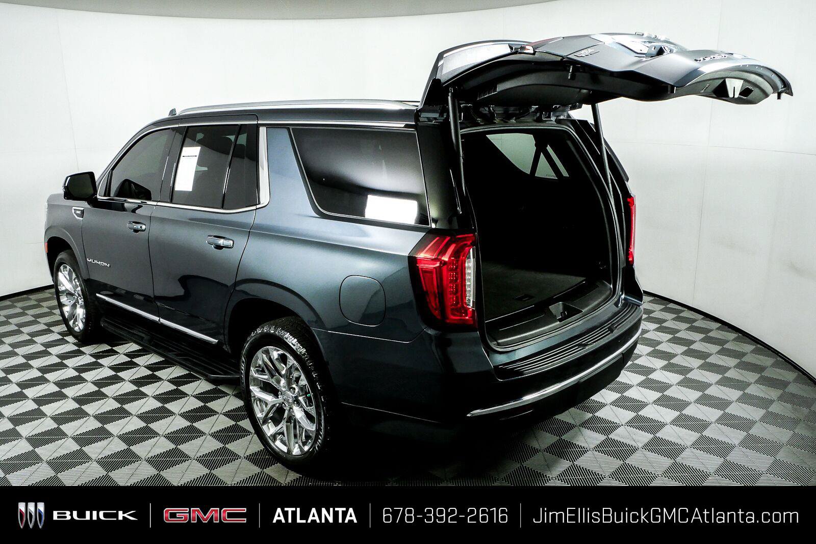 Used 2021 GMC Yukon SLT w/ SLT Premium Package RWD image 39