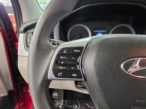 Used 2019 Hyundai Sonata SE FWD image 18