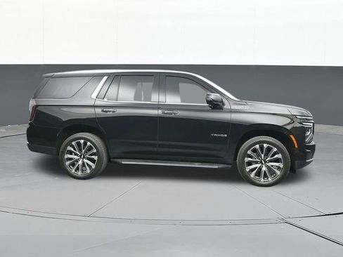 Used 2025 Chevrolet Tahoe High Country w/ Sun And Tow Package AWD/4WD image 19