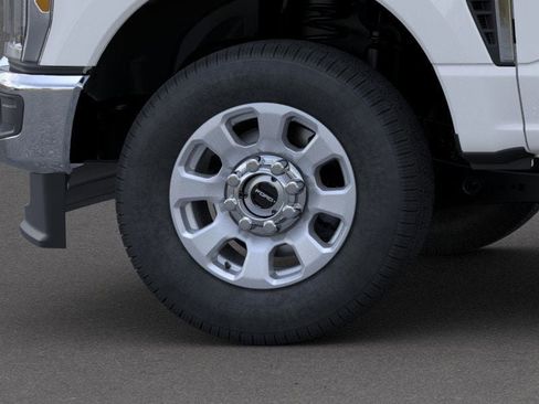 New 2025 Ford F350 XLT image 19