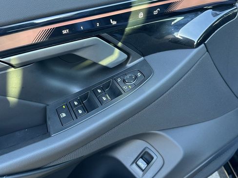 Certified 2025 BMW i5 xDrive40 w/ M Sport Package image 14