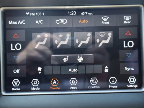Used 2021 Jeep Grand Cherokee Laredo w/ Security & Convenience Group AWD/4WD image 20