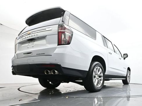 Used 2023 Chevrolet Suburban Premier image 47