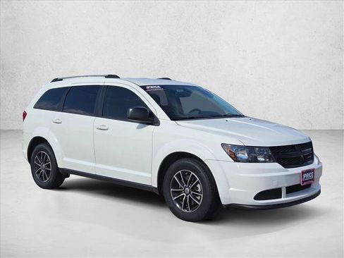 Used 2018 Dodge Journey SE w/ Popular Equipment Group image 3