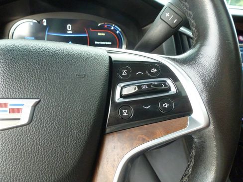 Used 2016 Cadillac Escalade Premium AWD/4WD image 28