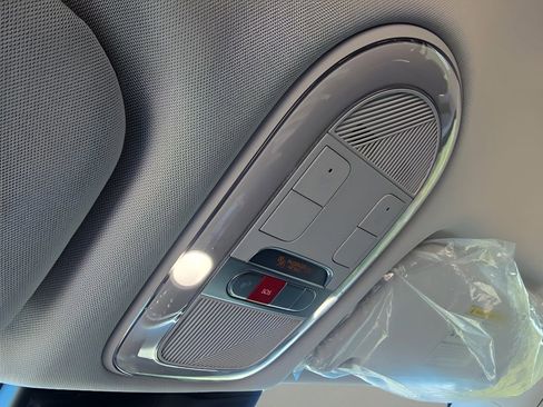 New 2026 Hyundai Ioniq 9 SEL image 23