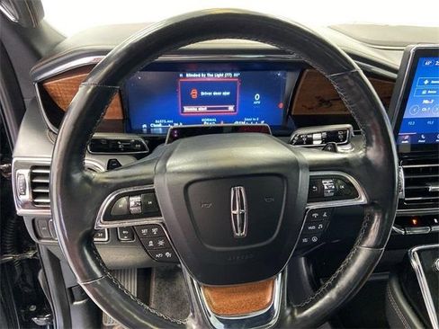 Used 2022 Lincoln Navigator Black Label image 23
