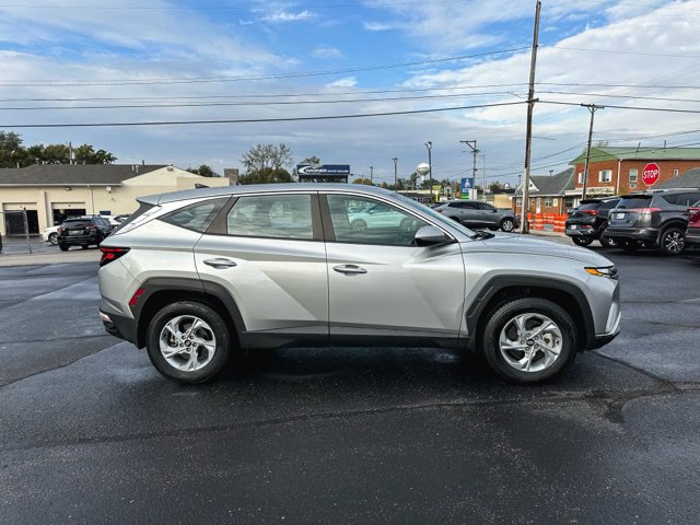 Used 2023 Hyundai Tucson SE AWD/4WD image 9