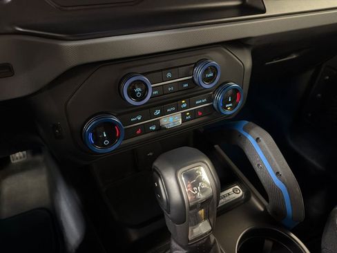 Used 2022 Ford Bronco Black Diamond AWD/4WD image 18