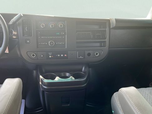 Used 2017 Chevrolet Express 3500 LT w/ LT Preferred Equipment Group RWD image 10