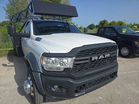 Used 2022 RAM 5500 Tradesman RWD image 4