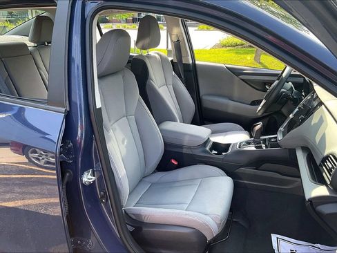 Used 2025 Subaru Legacy Premium w/ Popular Package #1 AWD/4WD image 7