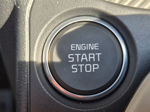 New 2025 Kia K4 GT-Line image 18