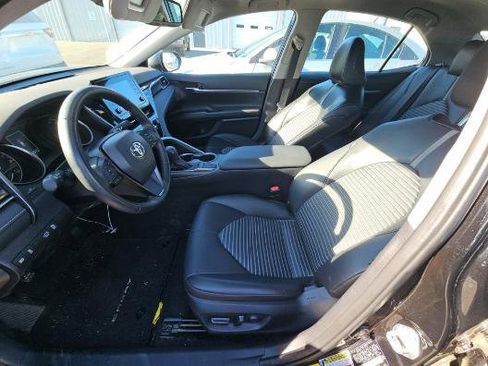 Used 2023 Toyota Camry SE image 9