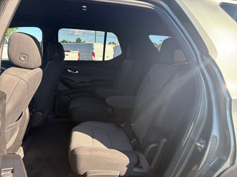 Used 2023 Chevrolet Traverse LT AWD/4WD image 18