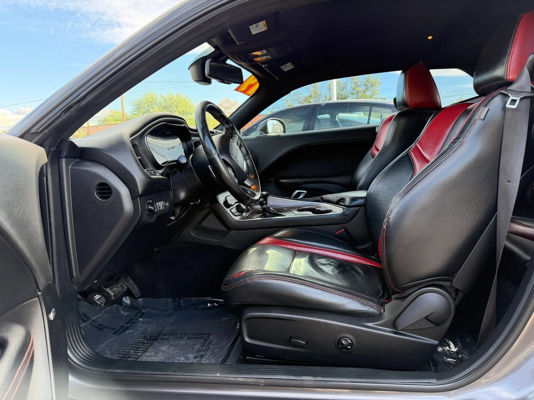 Used 2019 Dodge Challenger GT w/ Blacktop Package RWD image 9