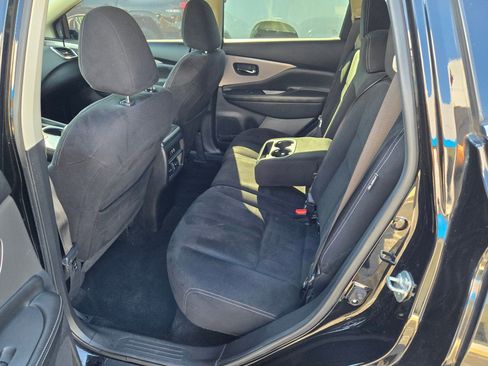 Used 2020 Nissan Murano SV image 16