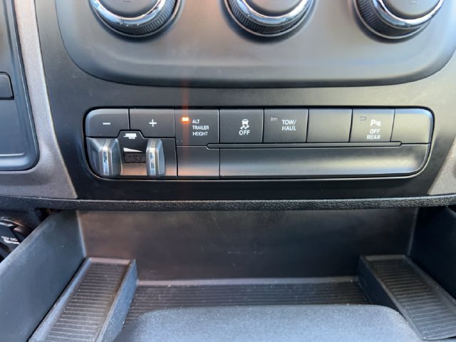 Used 2017 RAM 2500 Tradesman w/ Chrome Appearance Group AWD/4WD image 2