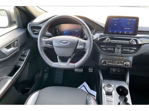 Used 2024 Ford Escape ST-Line image 5