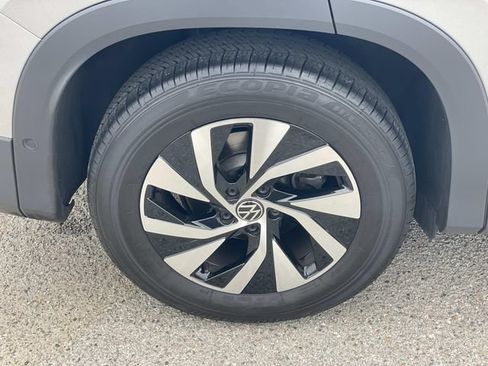 Certified 2026 Volkswagen Tiguan S FWD image 30