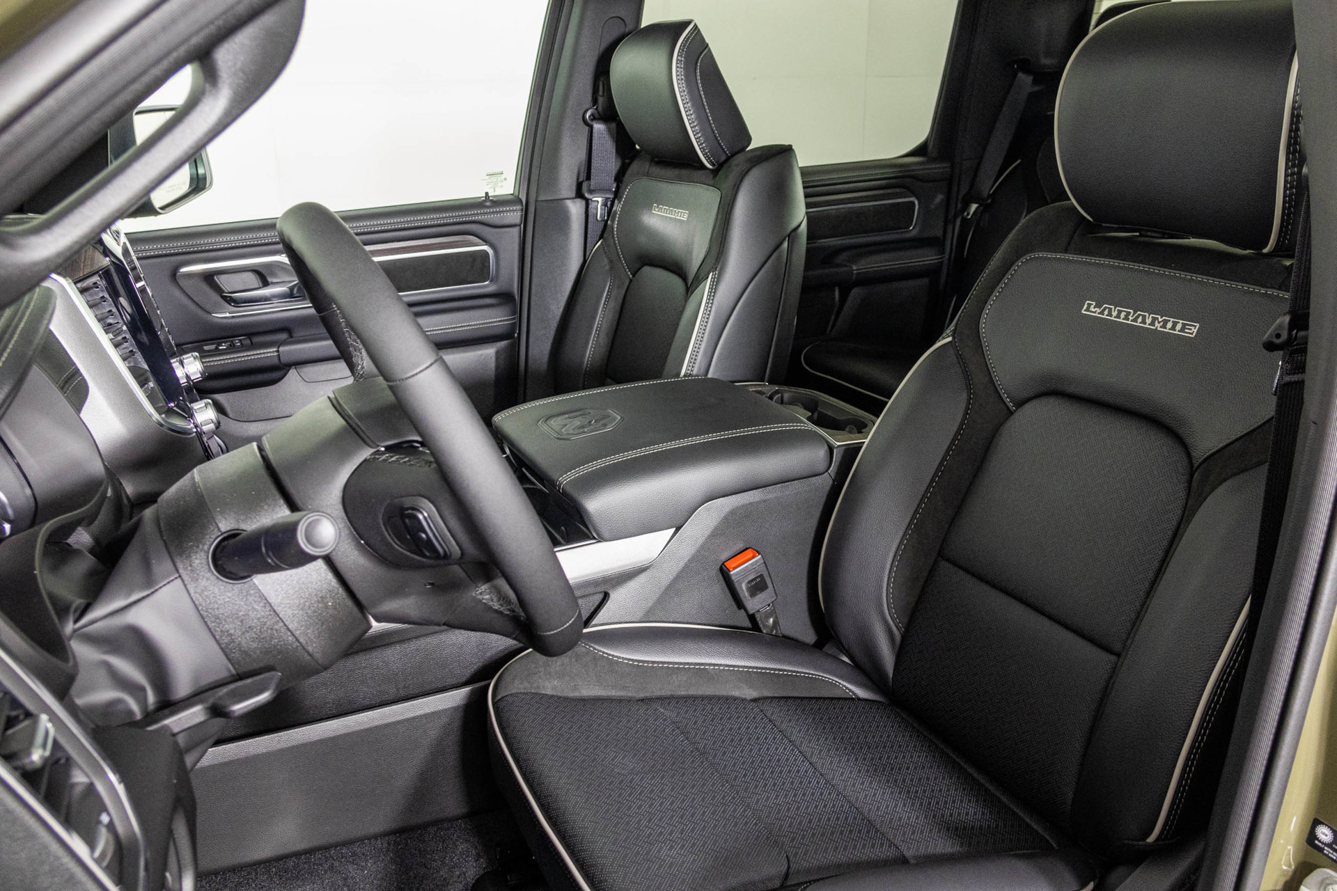 New 2027 RAM 1500 Laramie AWD/4WD image 21