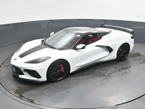 Used 2023 Chevrolet Corvette Stingray Premium Conv w/ Z51 Performance Package RWD image 38