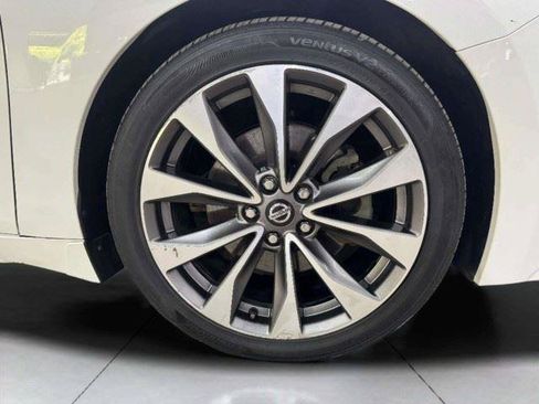 Used 2019 Nissan Maxima Platinum w/ Illumination Package FWD image 49