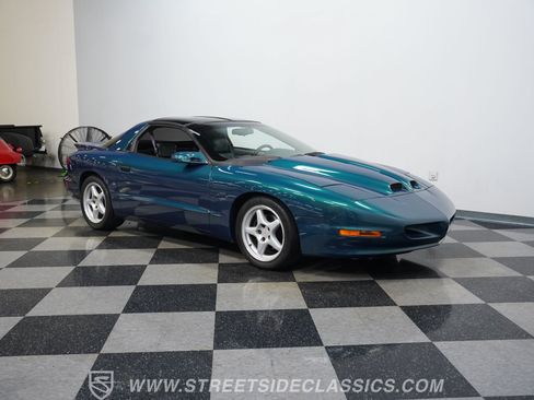 Used 1997 Pontiac Firebird Formula RWD image 18