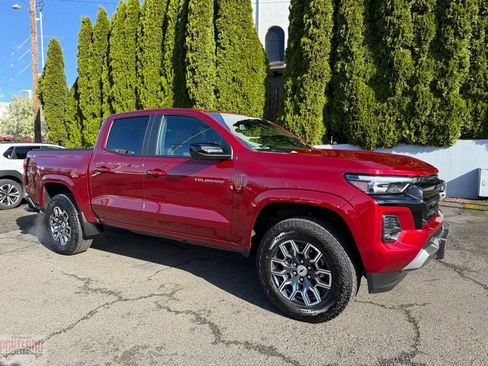 Used 2023 Chevrolet Colorado Z71 w/ Z71 Convenience Package 2 image 1